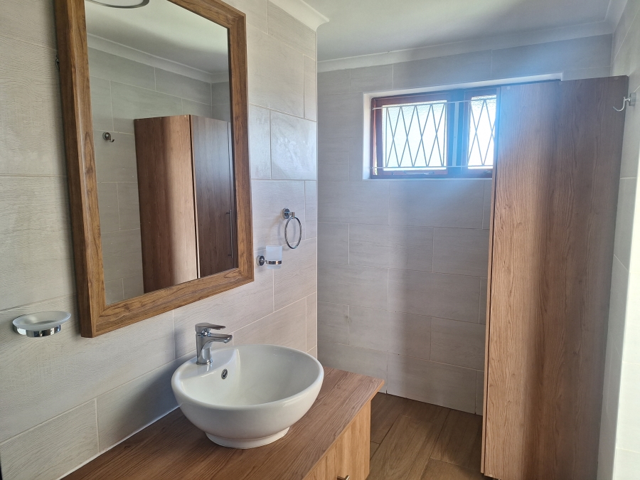 4 Bedroom Property for Sale in Winterhoek Park Eastern Cape